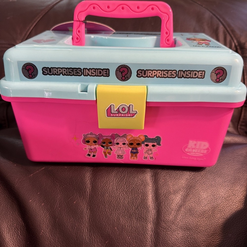 L.O.L Surprise Play Box Tackle Box Accessories‎ Storage Case Comes w/ 2 Bobber+